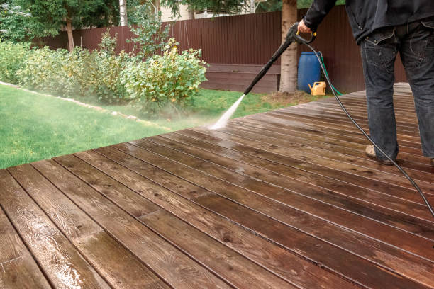 Best Pool Deck Cleaning  in Feather Sound, FL